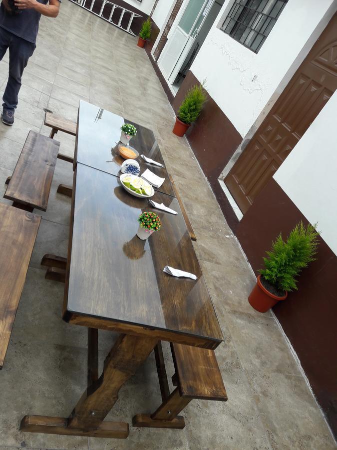 The Backpacker Hostal Ibarra Bagian luar foto