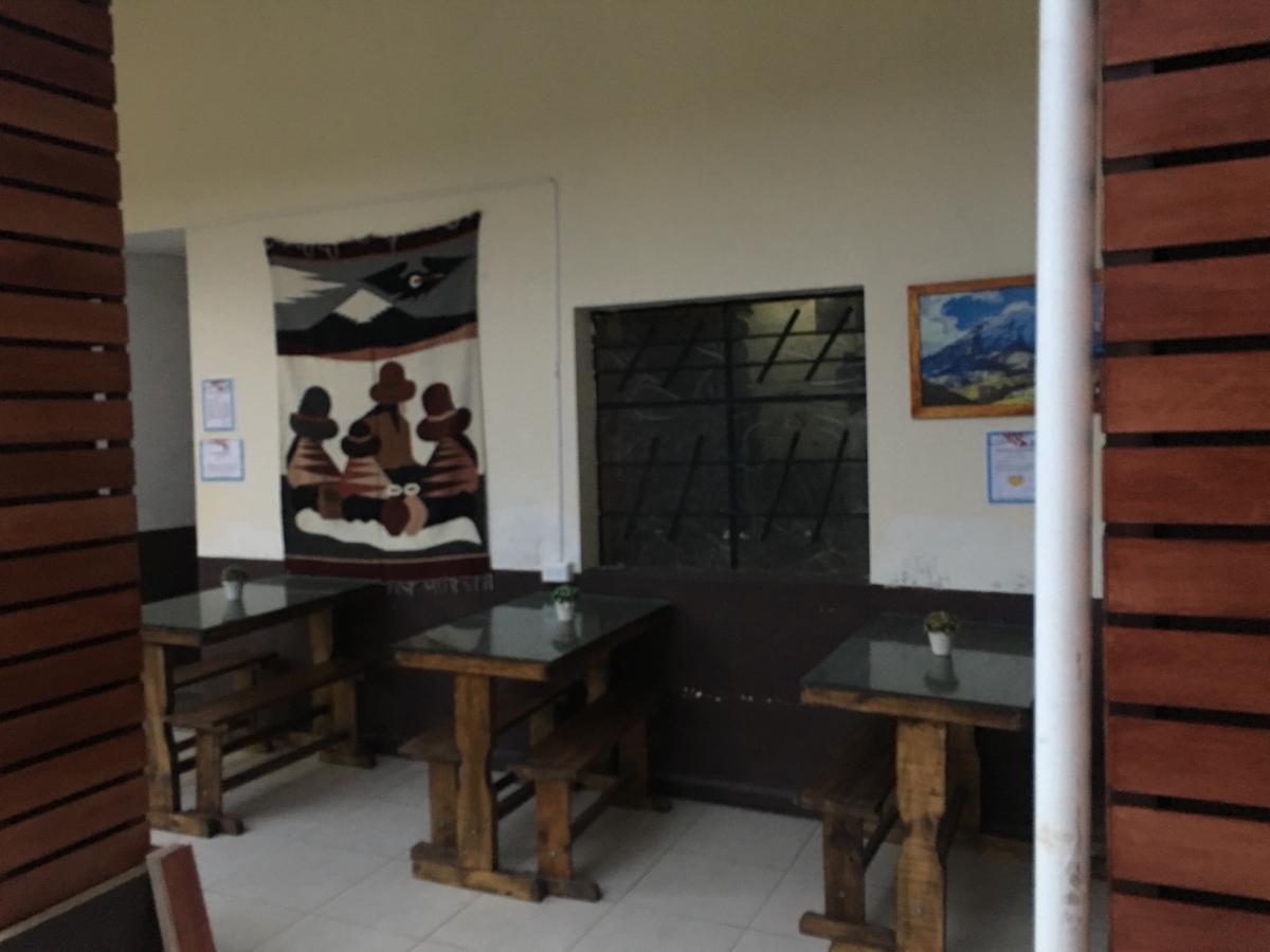The Backpacker Hostal Ibarra Bagian luar foto