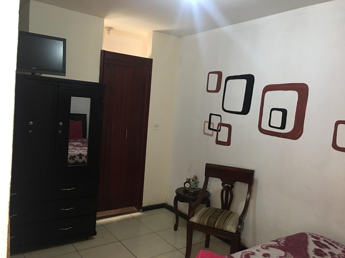 The Backpacker Hostal Ibarra Bagian luar foto
