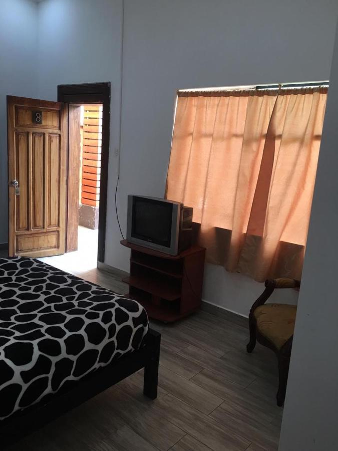 The Backpacker Hostal Ibarra Bagian luar foto